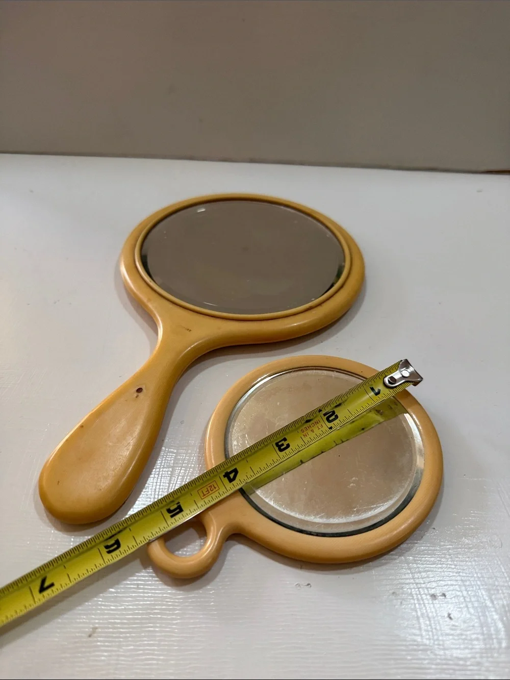 Celluloid classic yellow